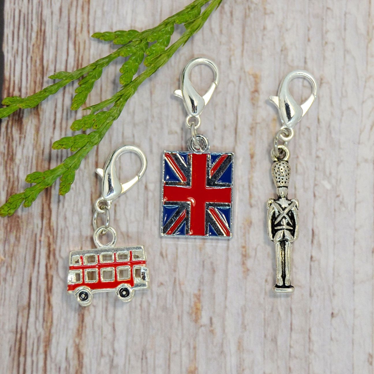 Exclusive set of 3 English or London stitch markers
