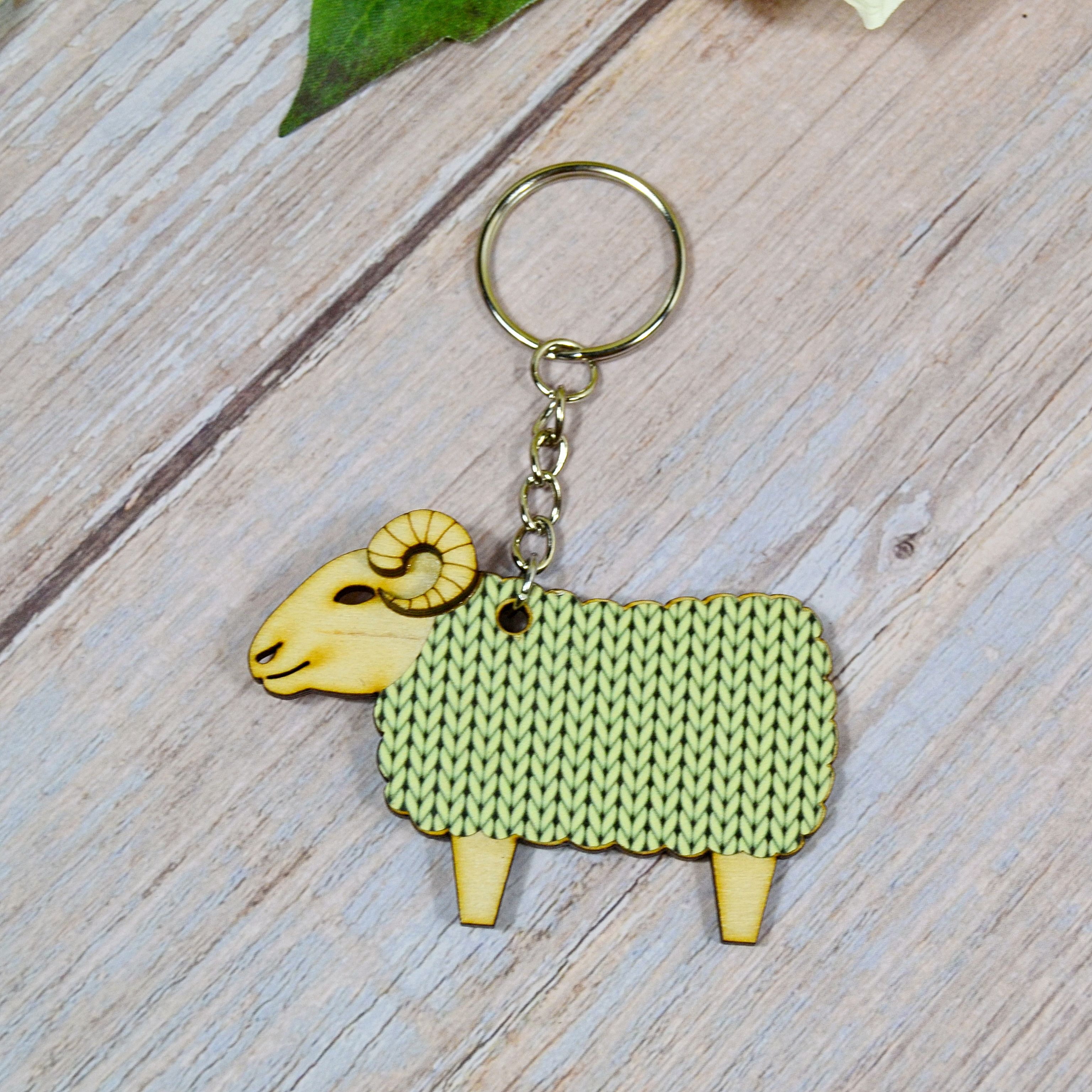 Key ring sheep with jumper made of birch wood and origami paper - Ram