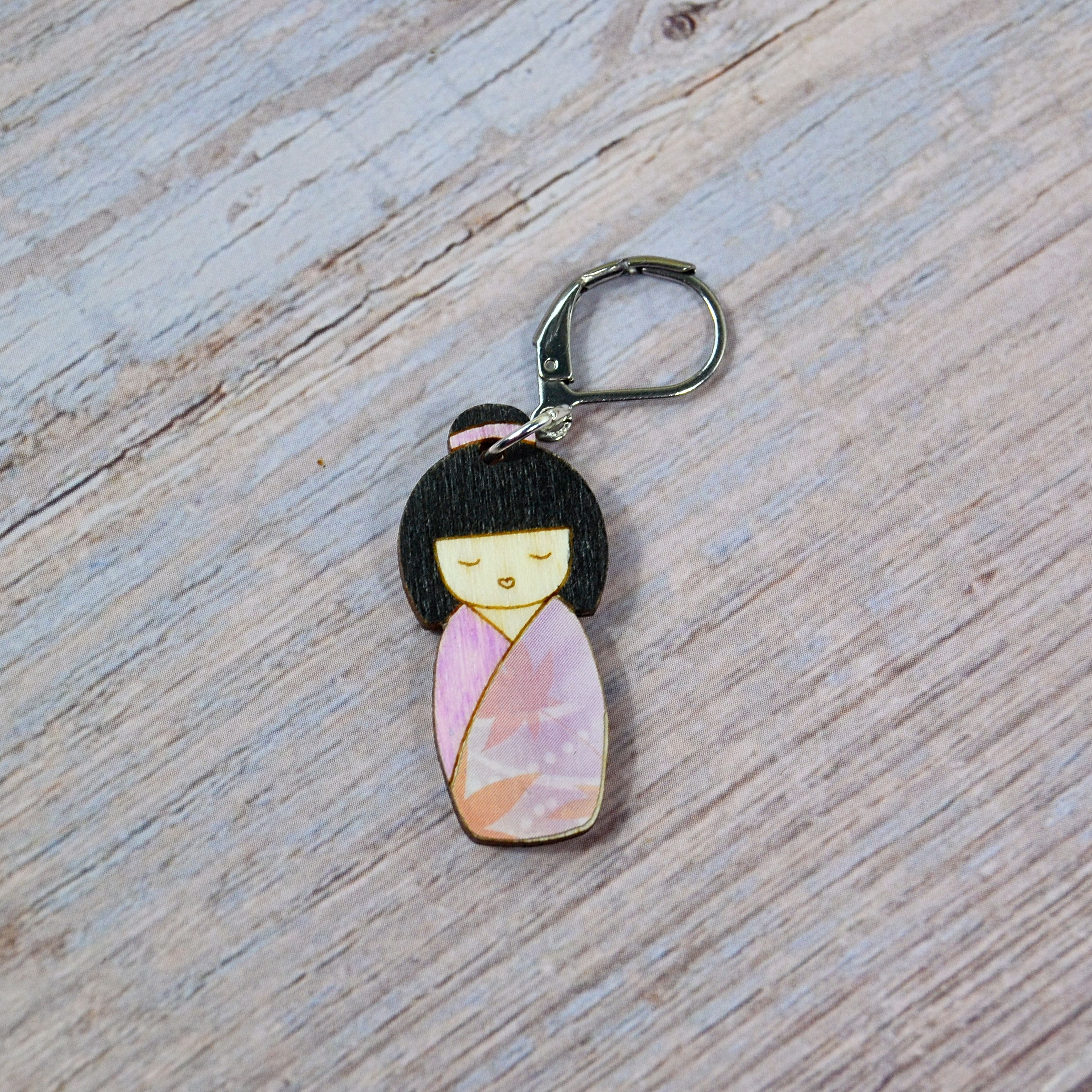 Lila Kokeshi Holzmaschenmarkierer