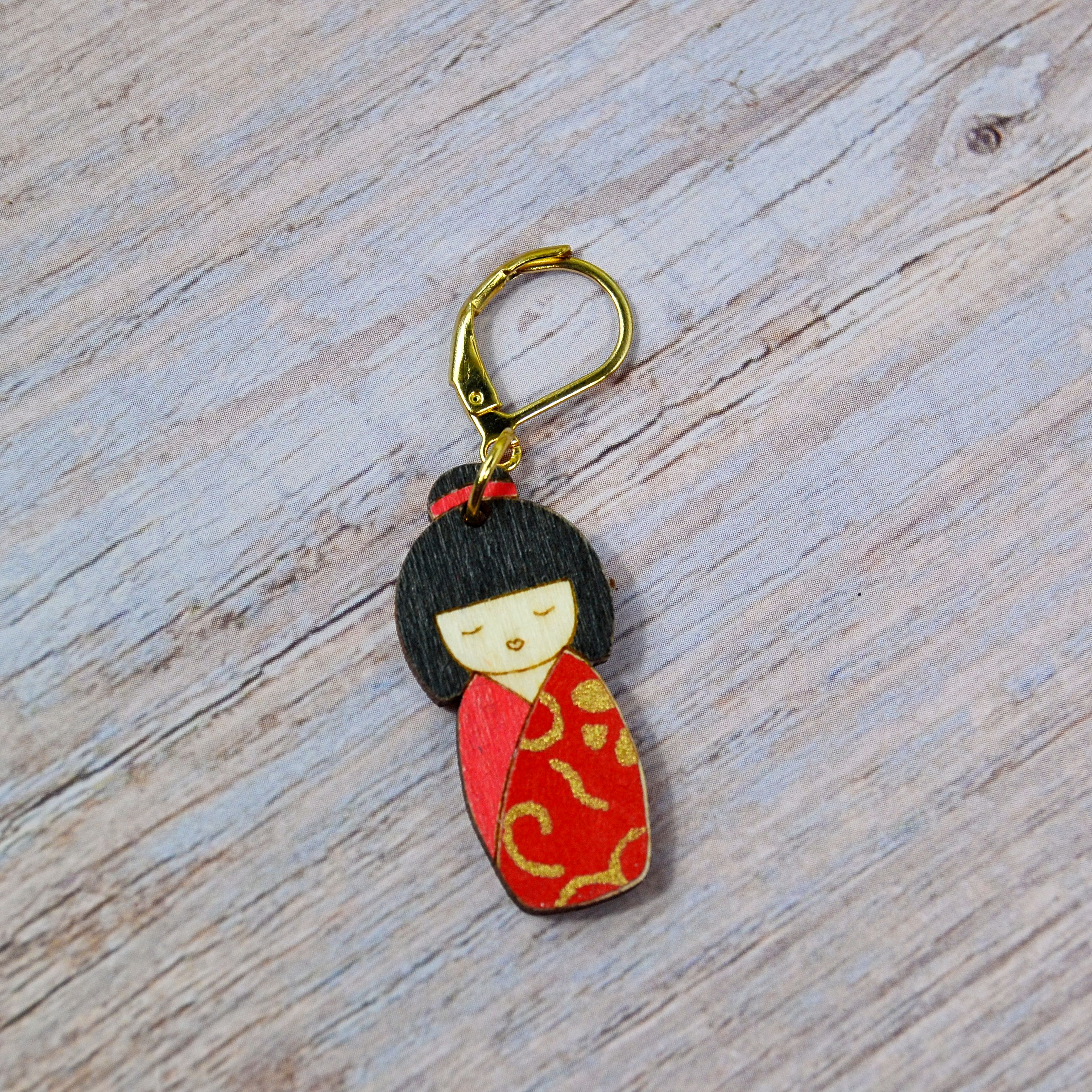 Kokeshi Püppchen Holzmaschenmarkierer in rot