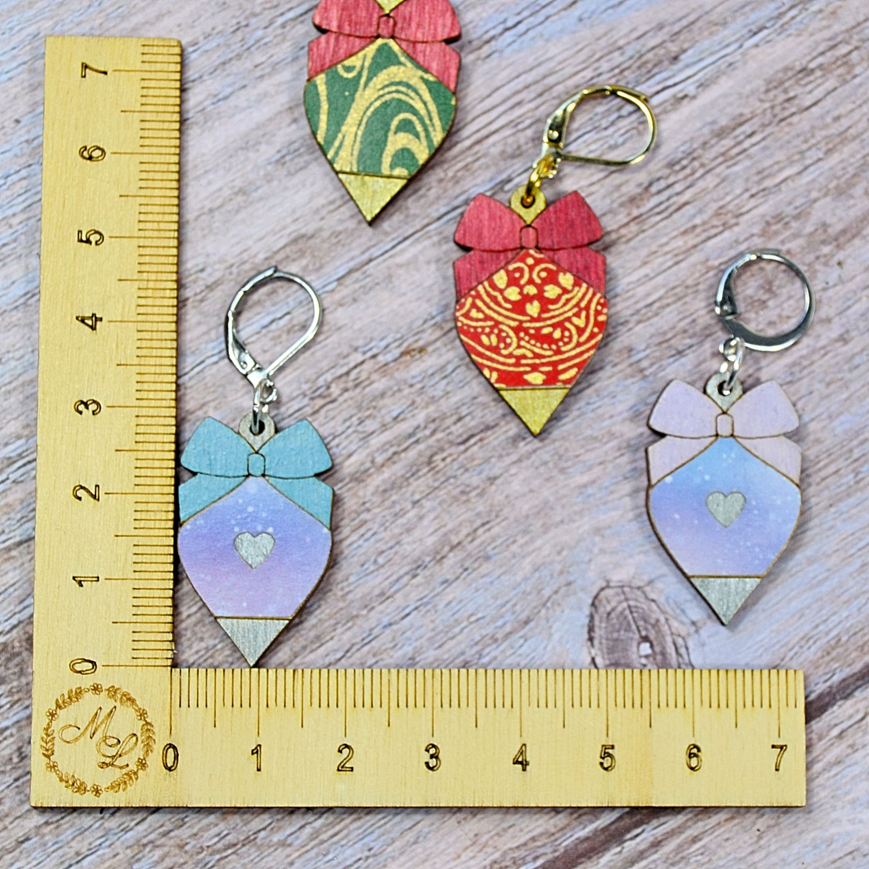 Holzmaschenmarkierer Weihnachtskugel Spitz
 in 4 Ausführungen an Lineal