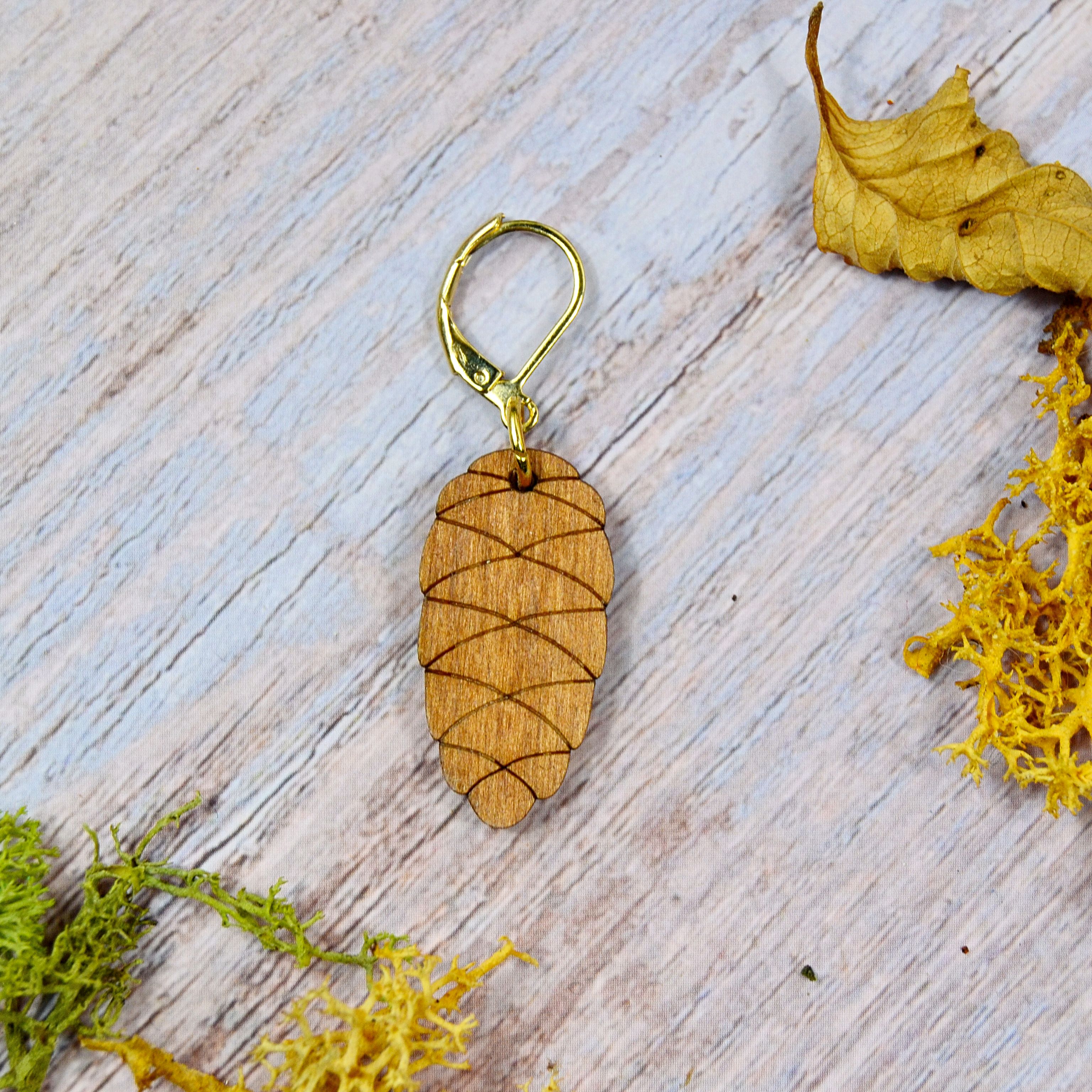 Tannenzapfen-Holzmaschenmarkierer