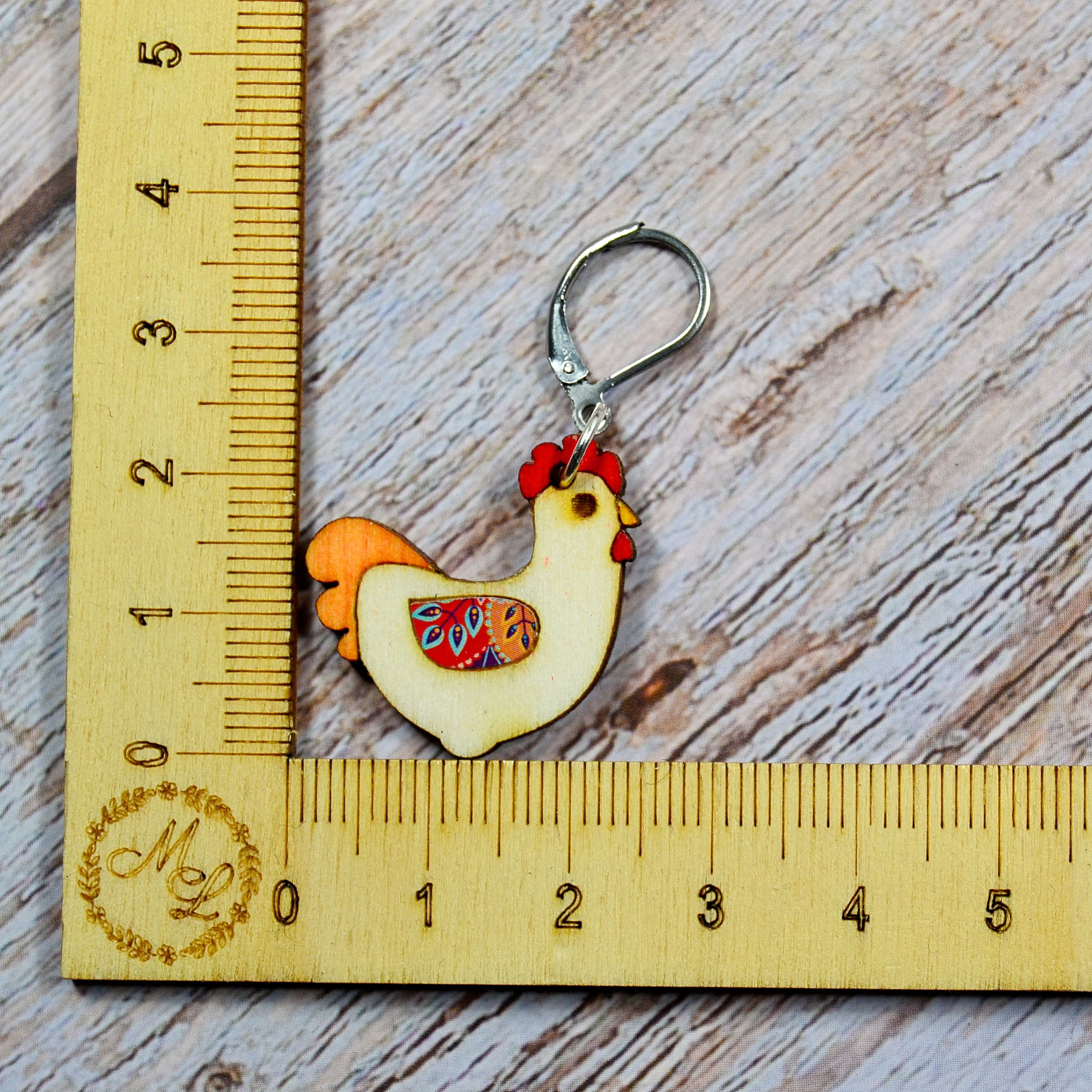 Holzmaschenmarkierer Huhn an Lineal