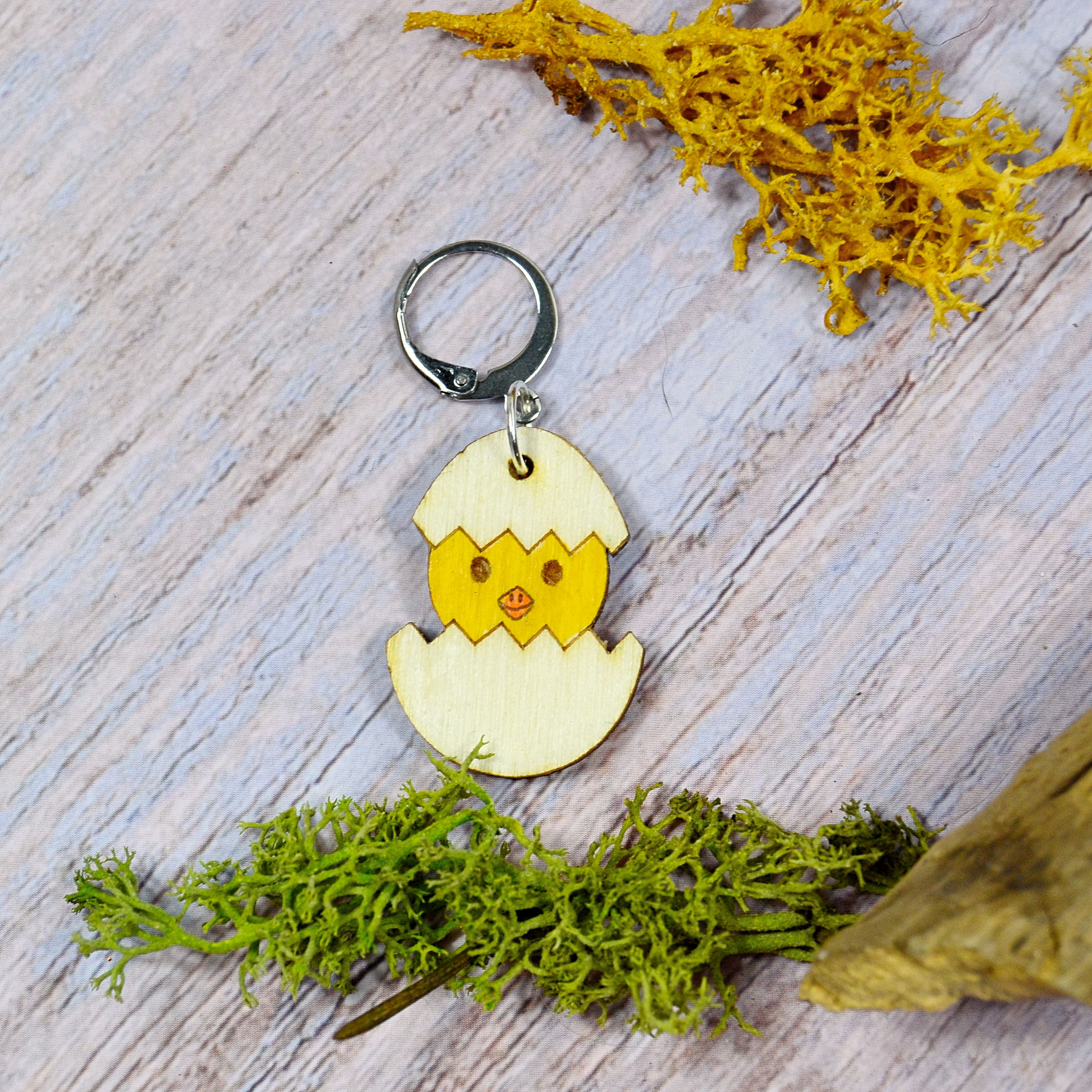 Holzmaschenmarkierer Küken im Ei