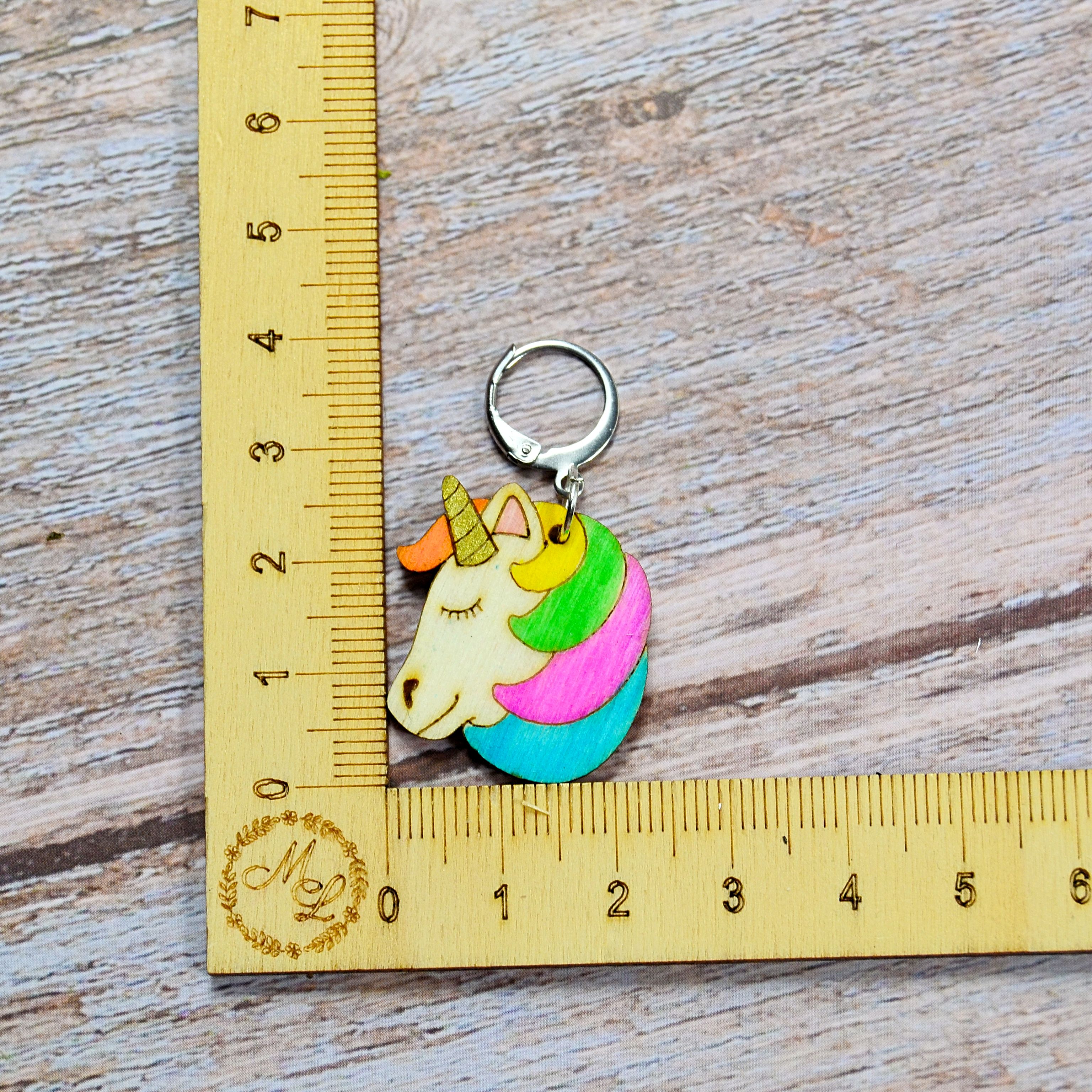 Maschenmarkierer Unicorn an Lineal