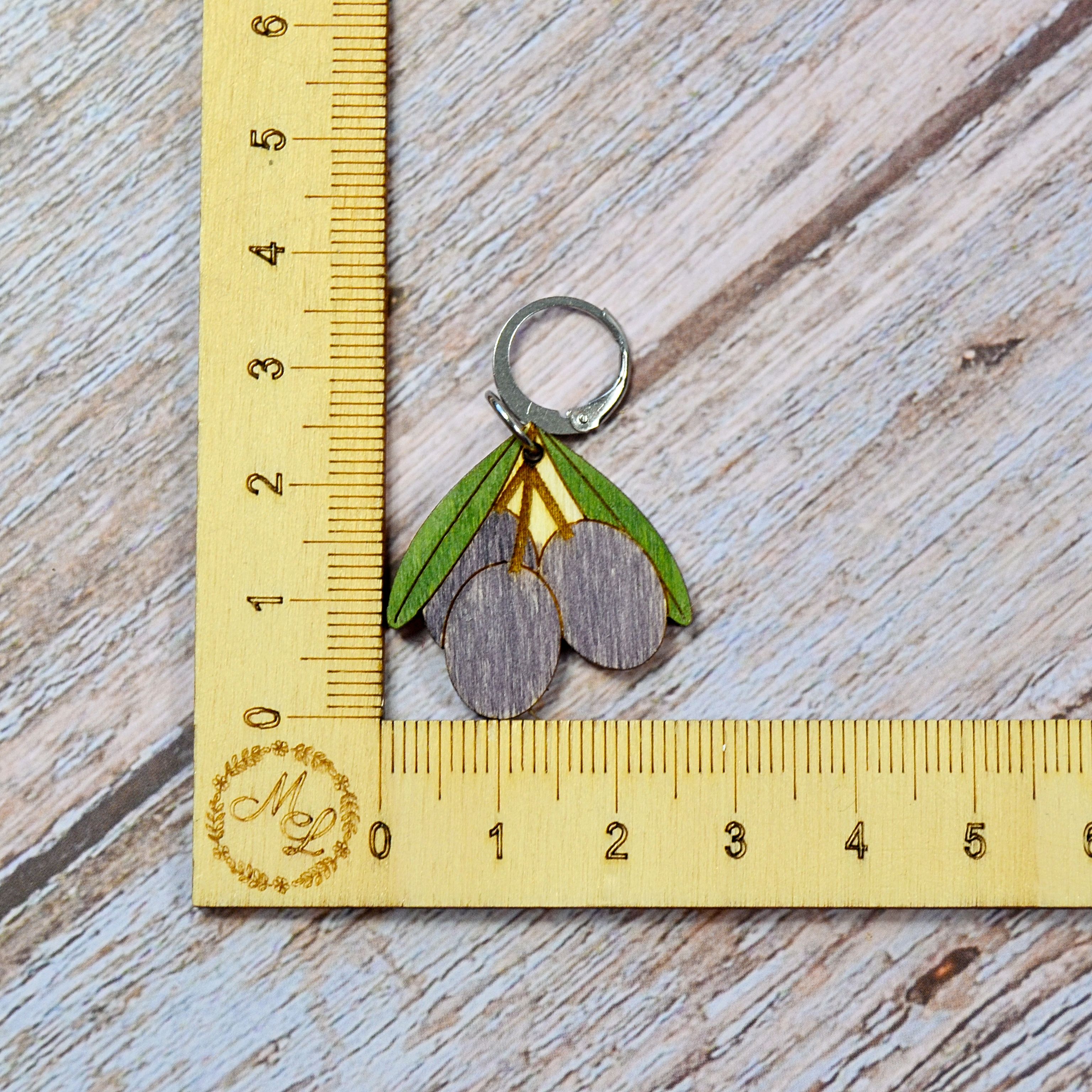 Holzmaschenmarkierer Olive an Lineal