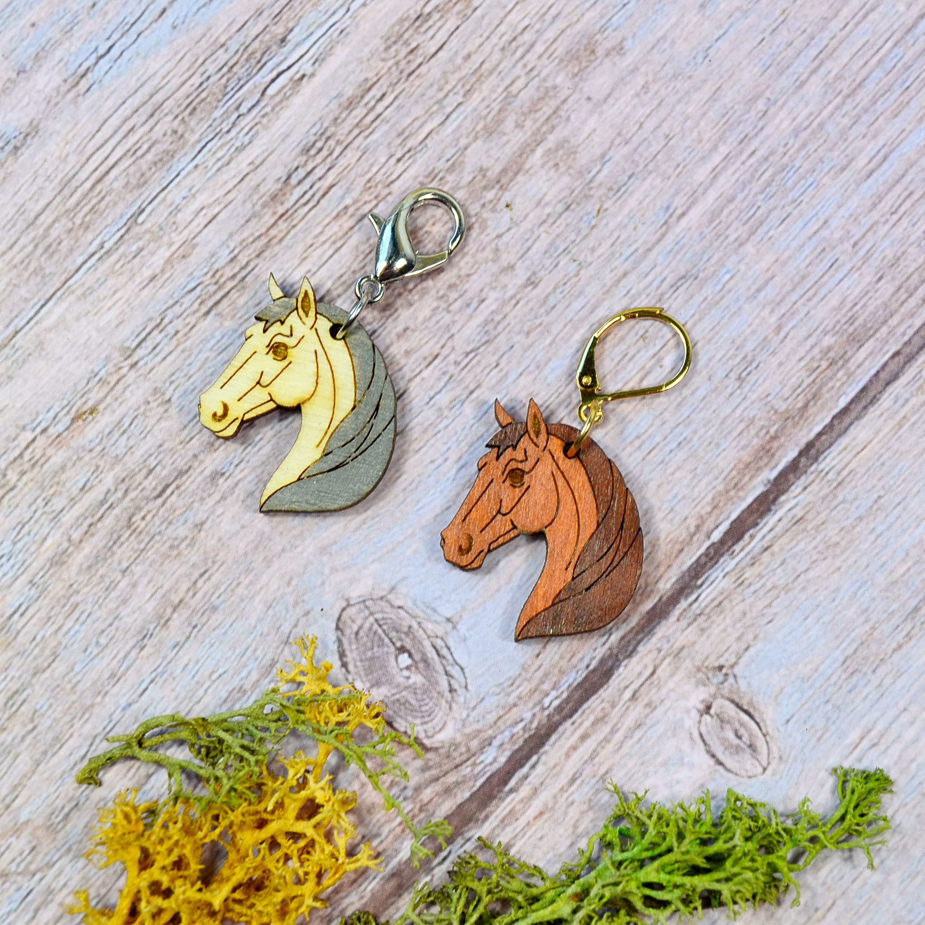 Holzmaschenmarkierer Pferd in 2 Farbvariationen