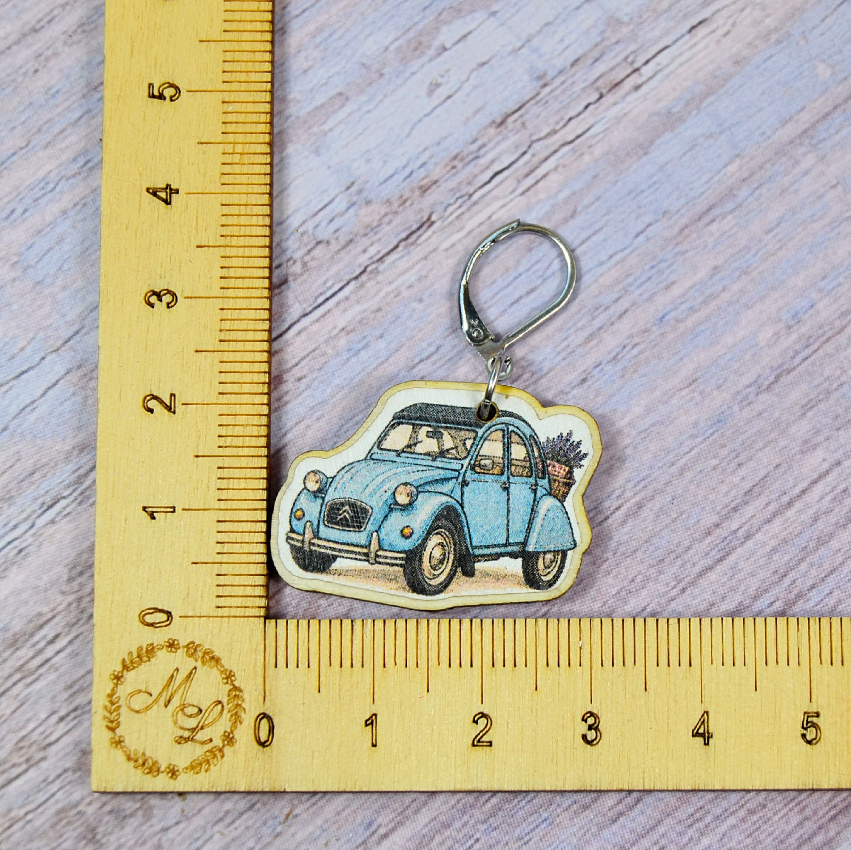 Holzmaschenmarkierer Citroen 2CV an Lineal