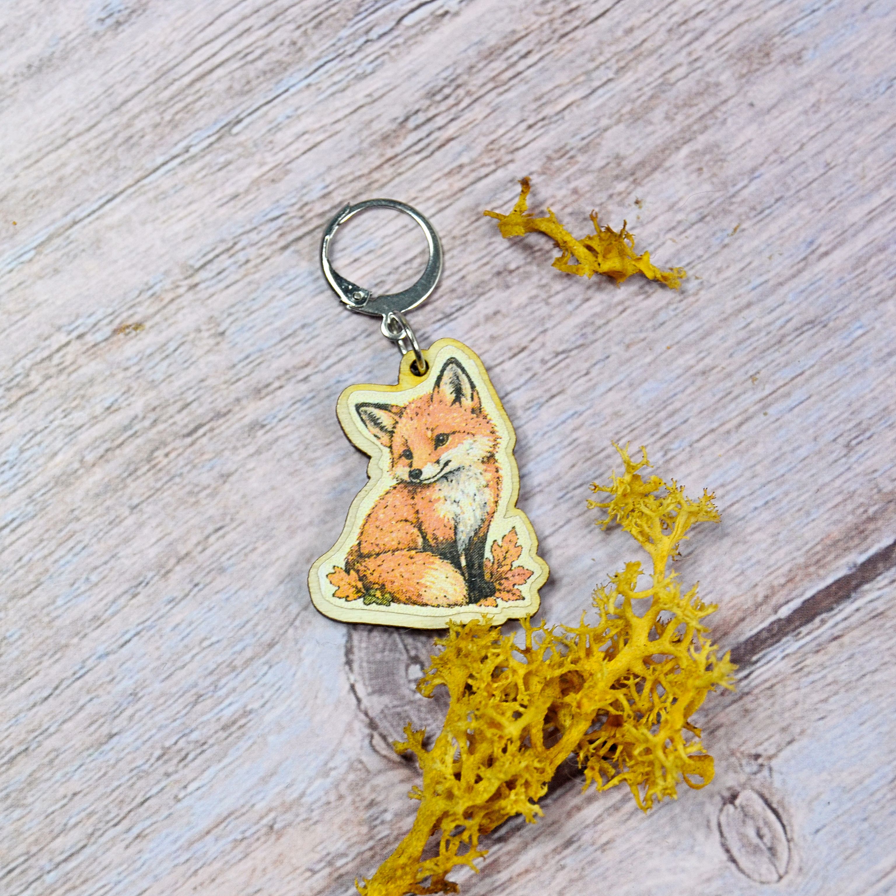 Holzmaschenmarkierer junger Fuchs
